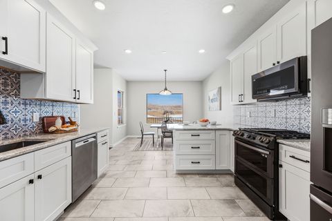 Tiny photo for 9225 N MOUNT AIREY DR, Eagle Mountain, UT 84005 (MLS # 2135338)