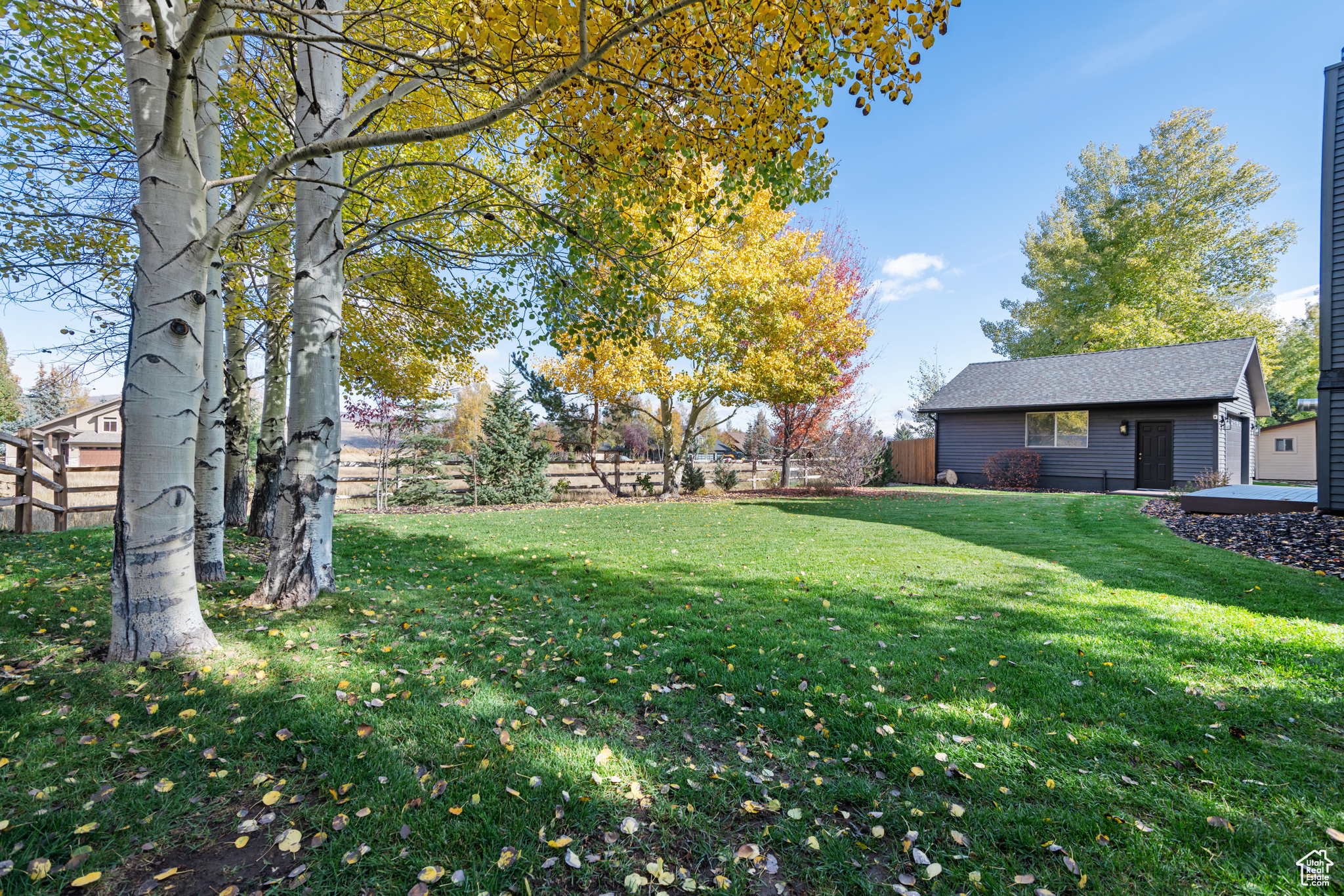 SILVER SPRINGS - Residential