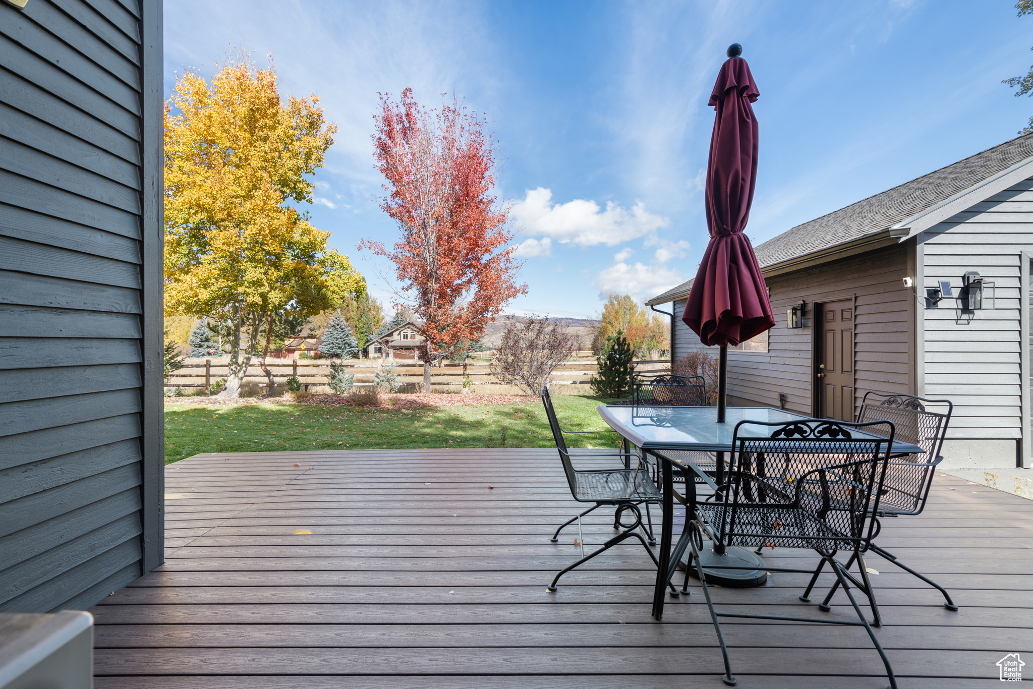 SILVER SPRINGS - Residential