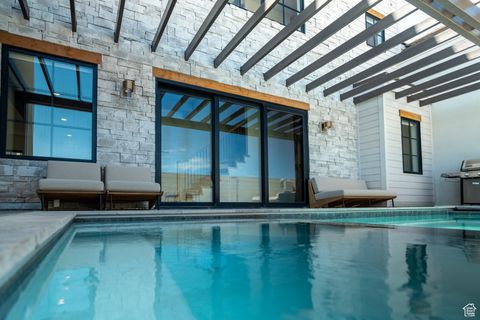 Photo of 5366 S CYAN LN, Saint George, UT 84790 (MLS # 2101382)