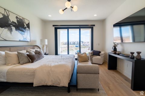 Tiny photo for 5366 S CYAN LN, Saint George, UT 84790 (MLS # 2101382)