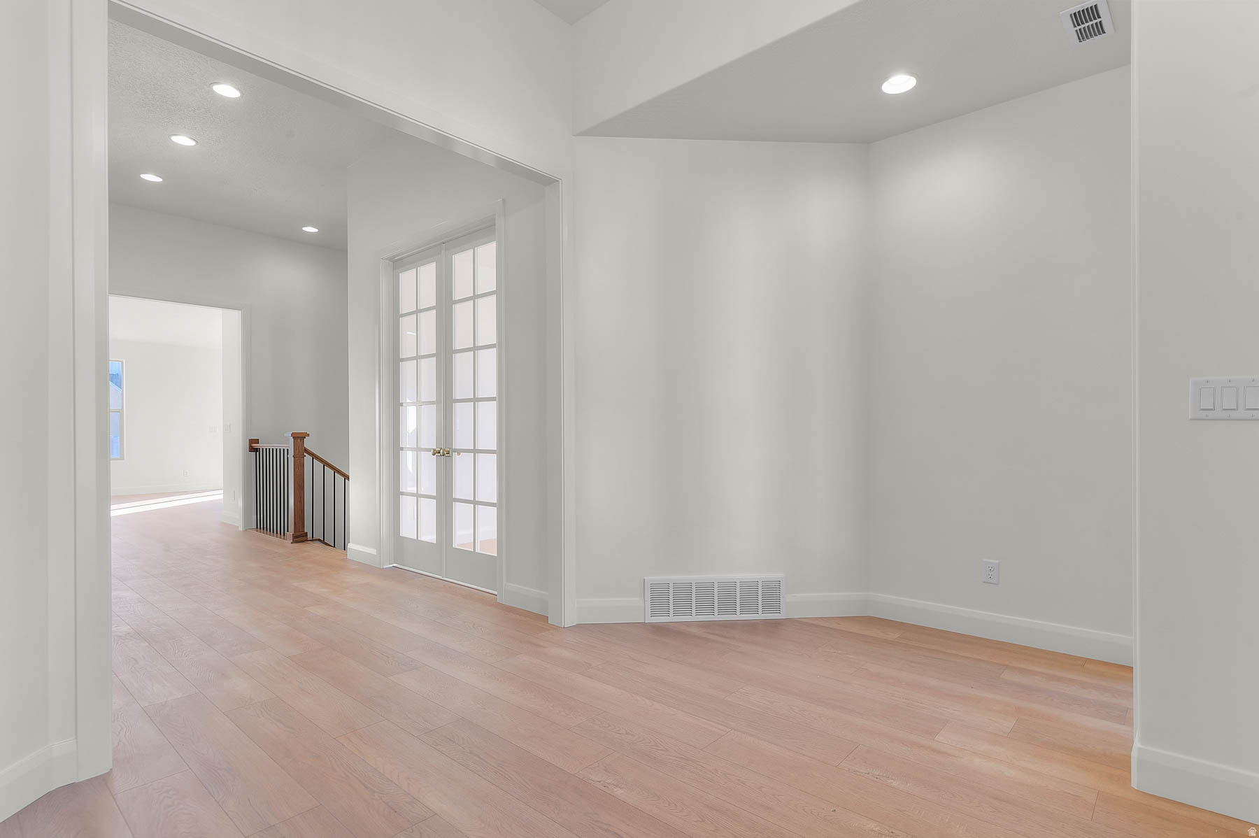 RIDGEVIEW EST 465 - Residential