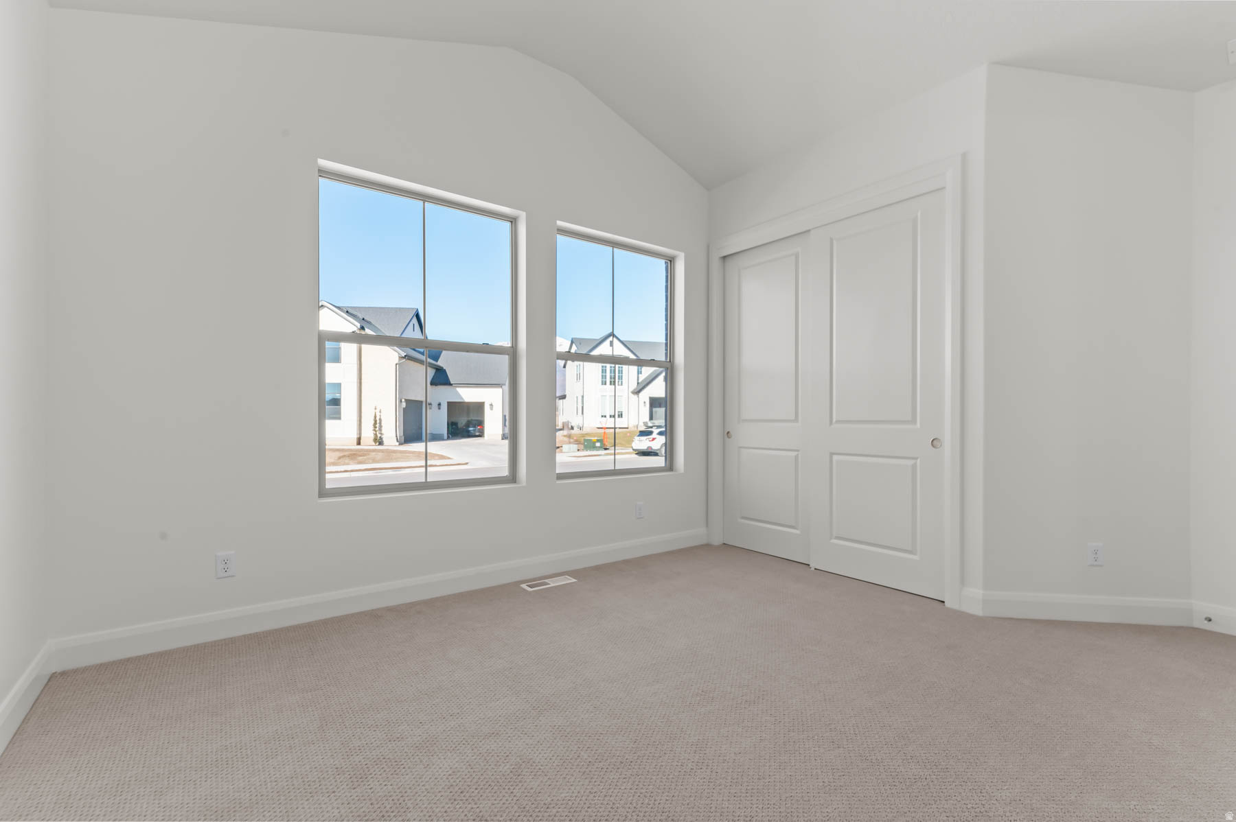 RIDGEVIEW EST 465 - Residential