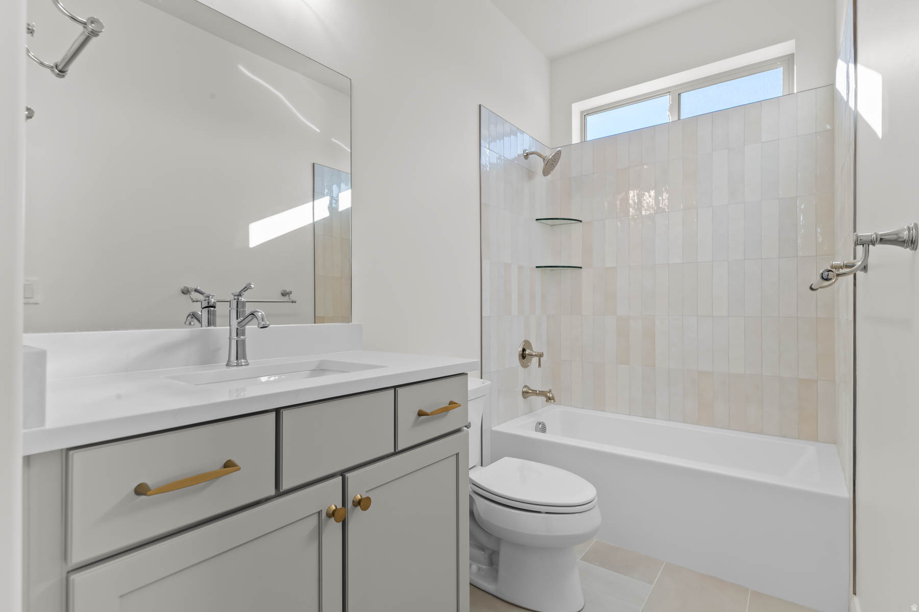 RIDGEVIEW EST 465 - Residential