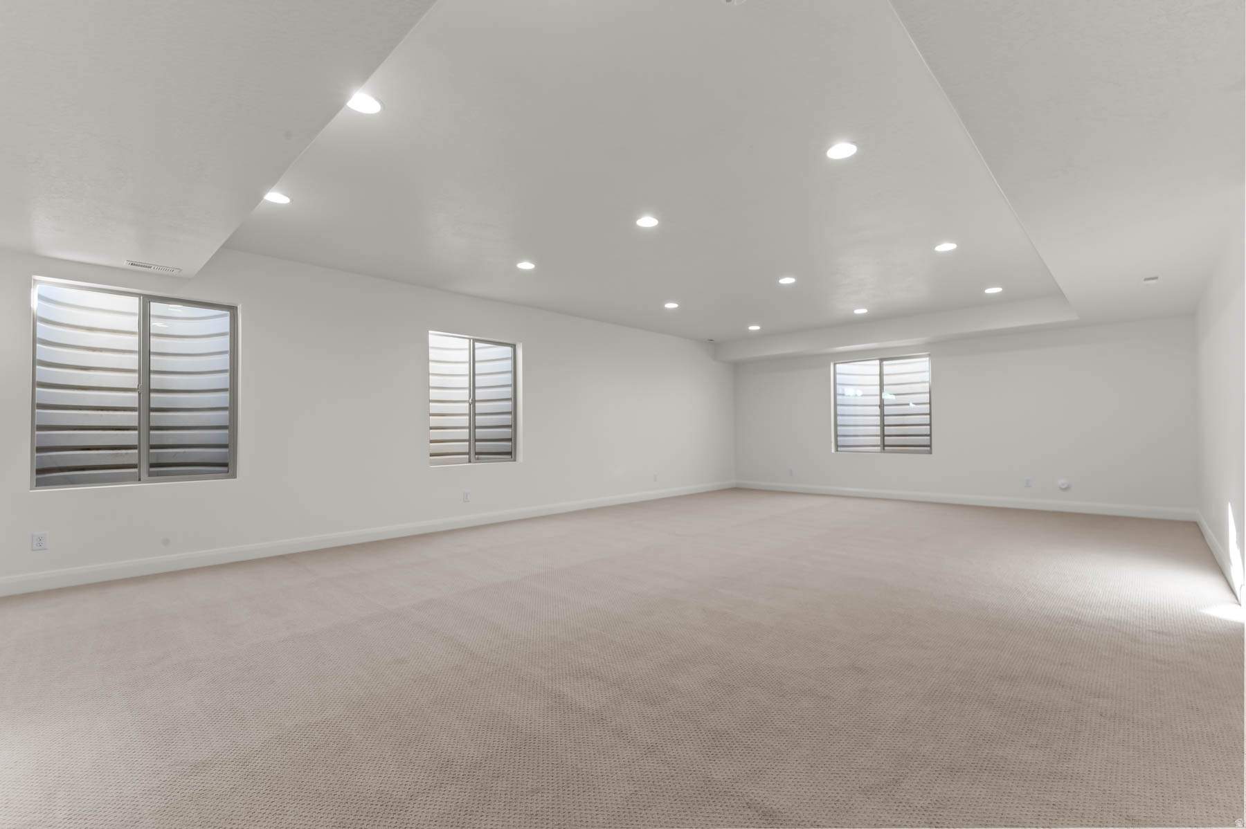 RIDGEVIEW EST 465 - Residential