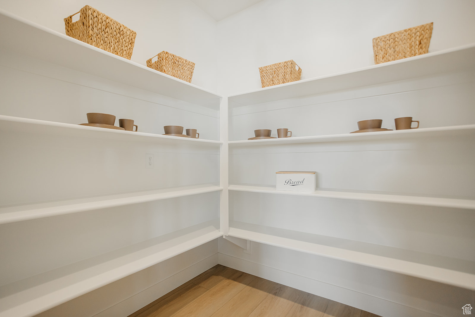 WILLOW ESTATES - Residential