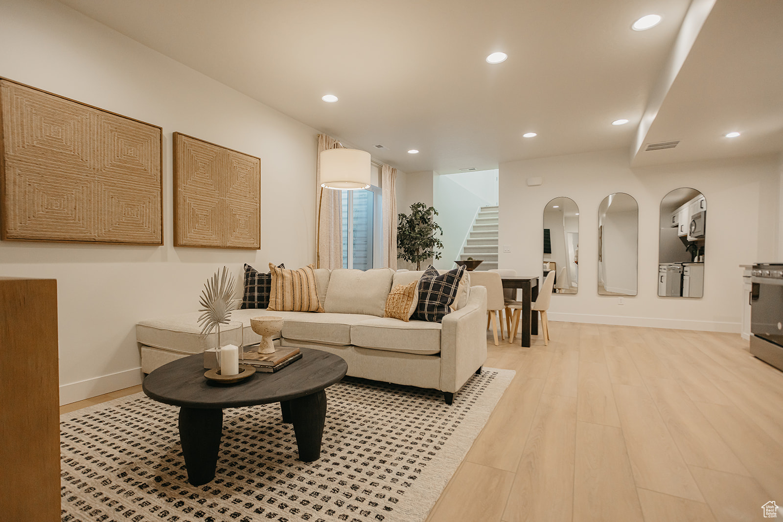 WILLOW ESTATES - Residential