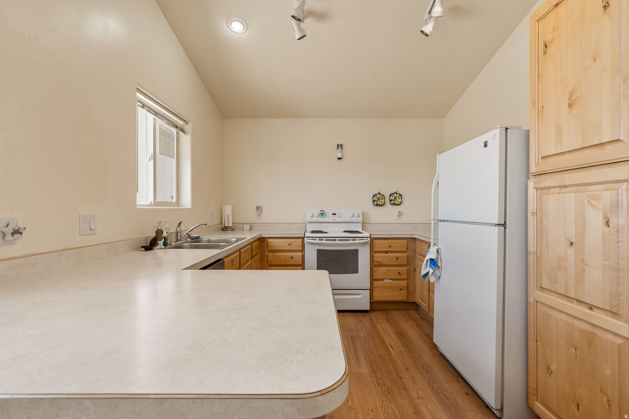 CEDAR VALLEY ACRES - Residential