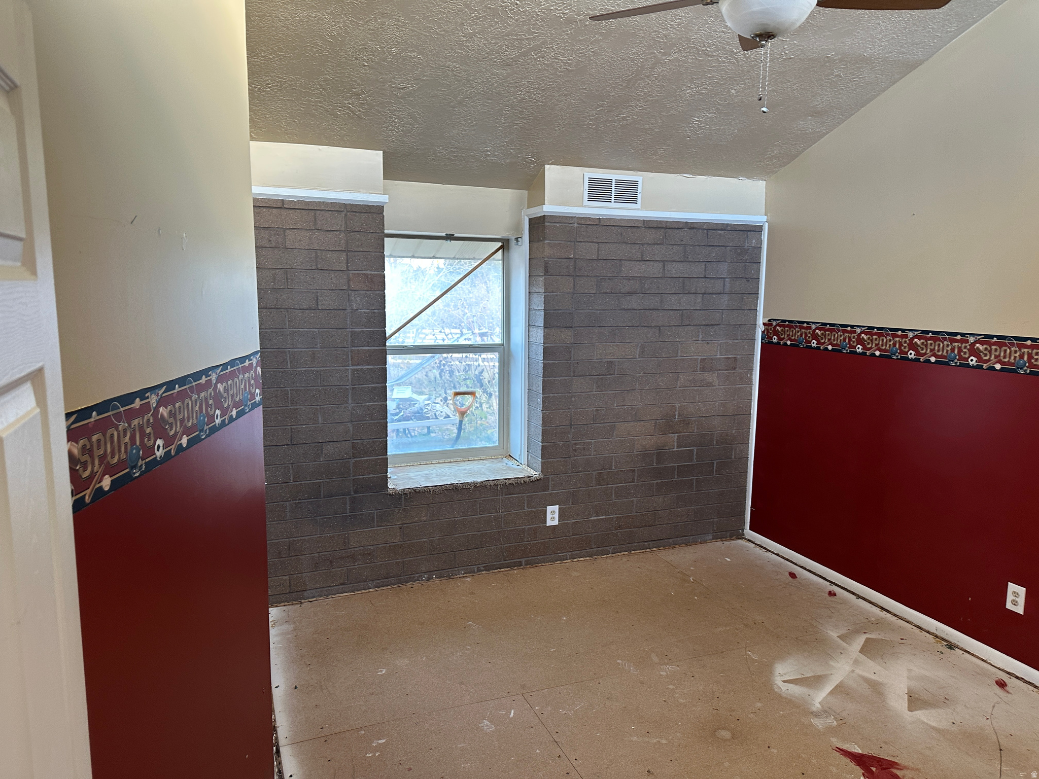 GLENMOOR COUNTRY ESTATES - Residential