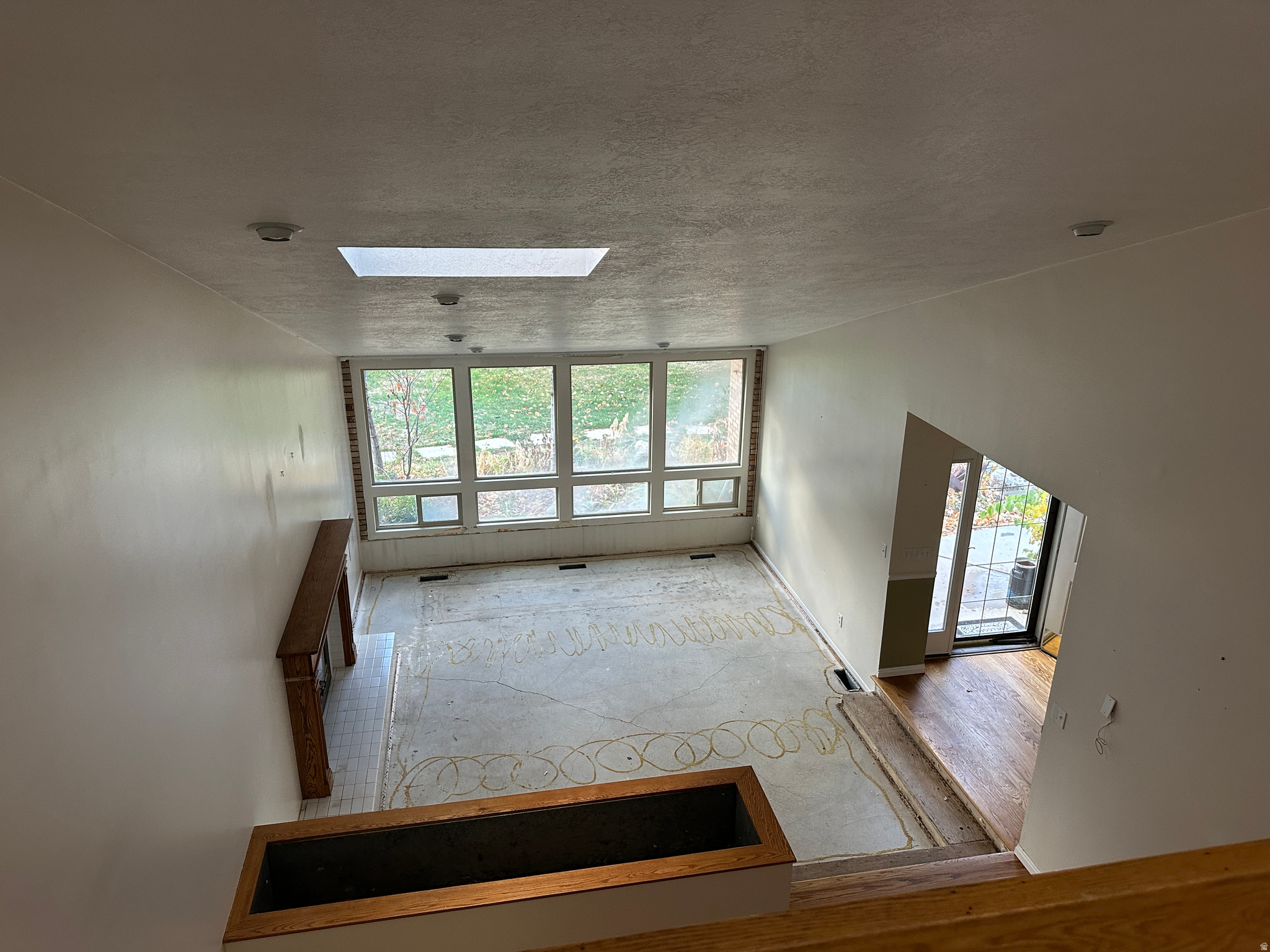 GLENMOOR COUNTRY ESTATES - Residential