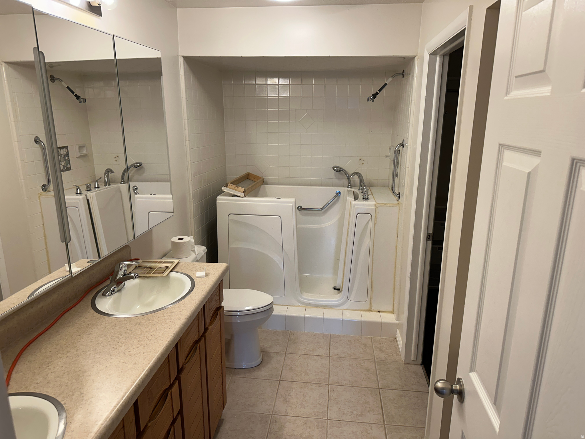 GLENMOOR COUNTRY ESTATES - Residential