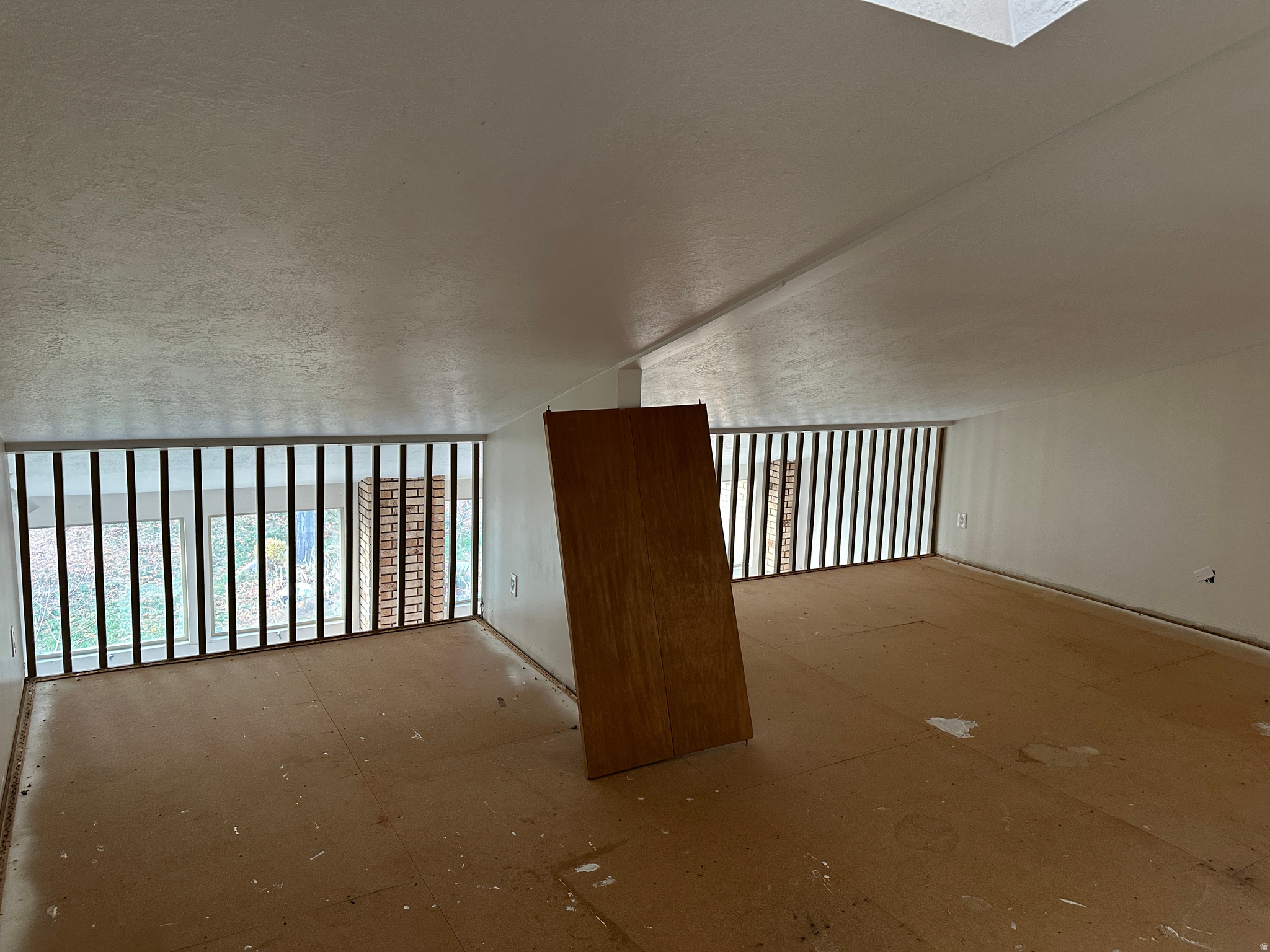 GLENMOOR COUNTRY ESTATES - Residential