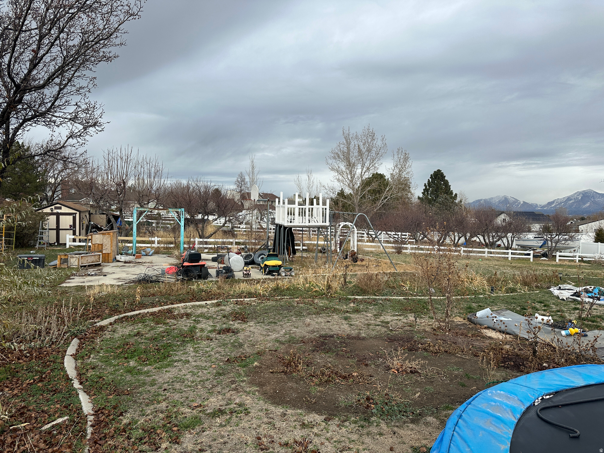 GLENMOOR COUNTRY ESTATES - Residential