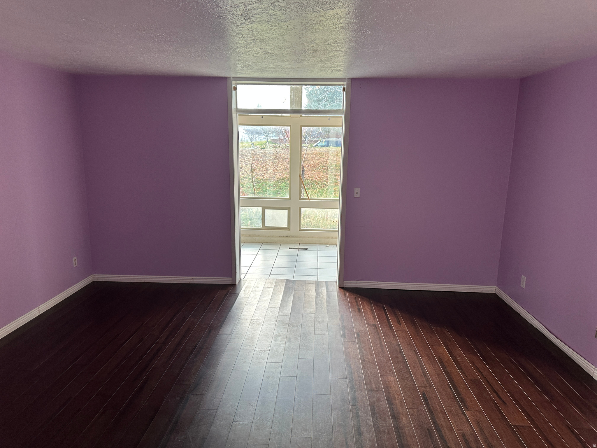 GLENMOOR COUNTRY ESTATES - Residential