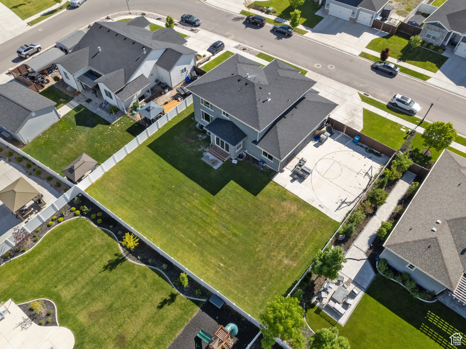WATERS EDGE PHASE 3 - Residential