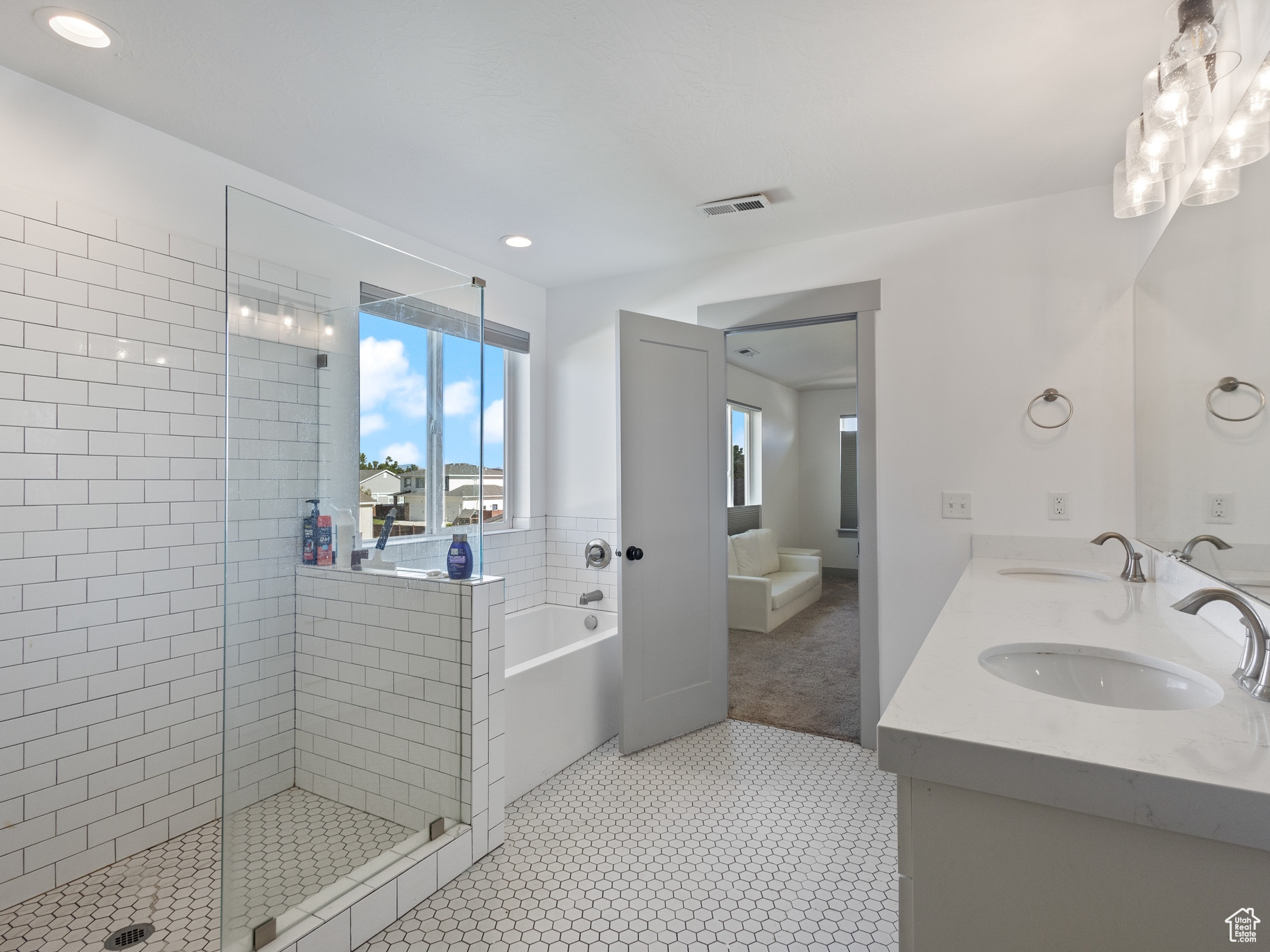 WATERS EDGE PHASE 3 - Residential