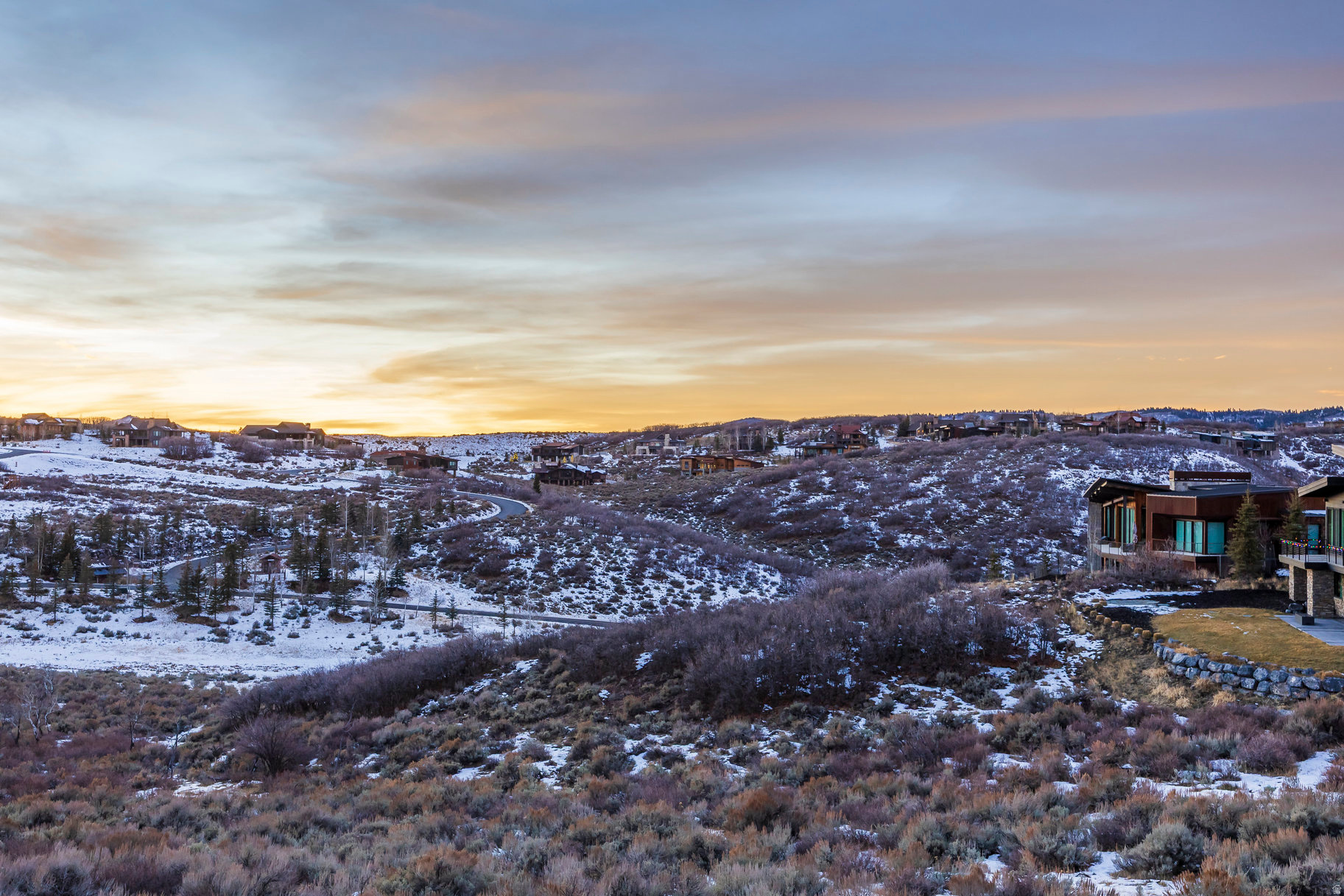 THE SUMMIT - Residential