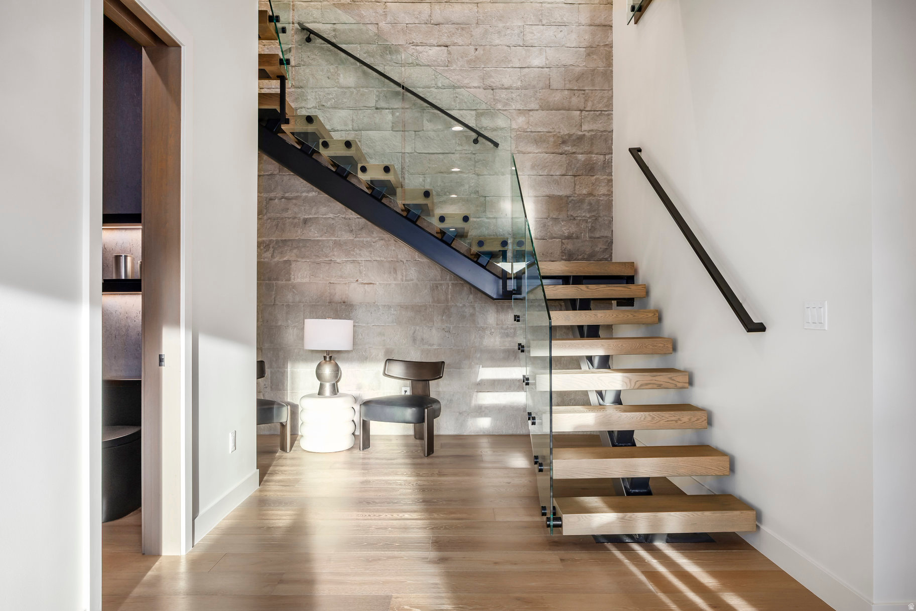 THE SUMMIT - Residential