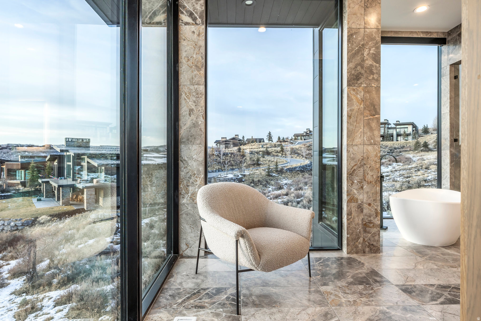 THE SUMMIT - Residential