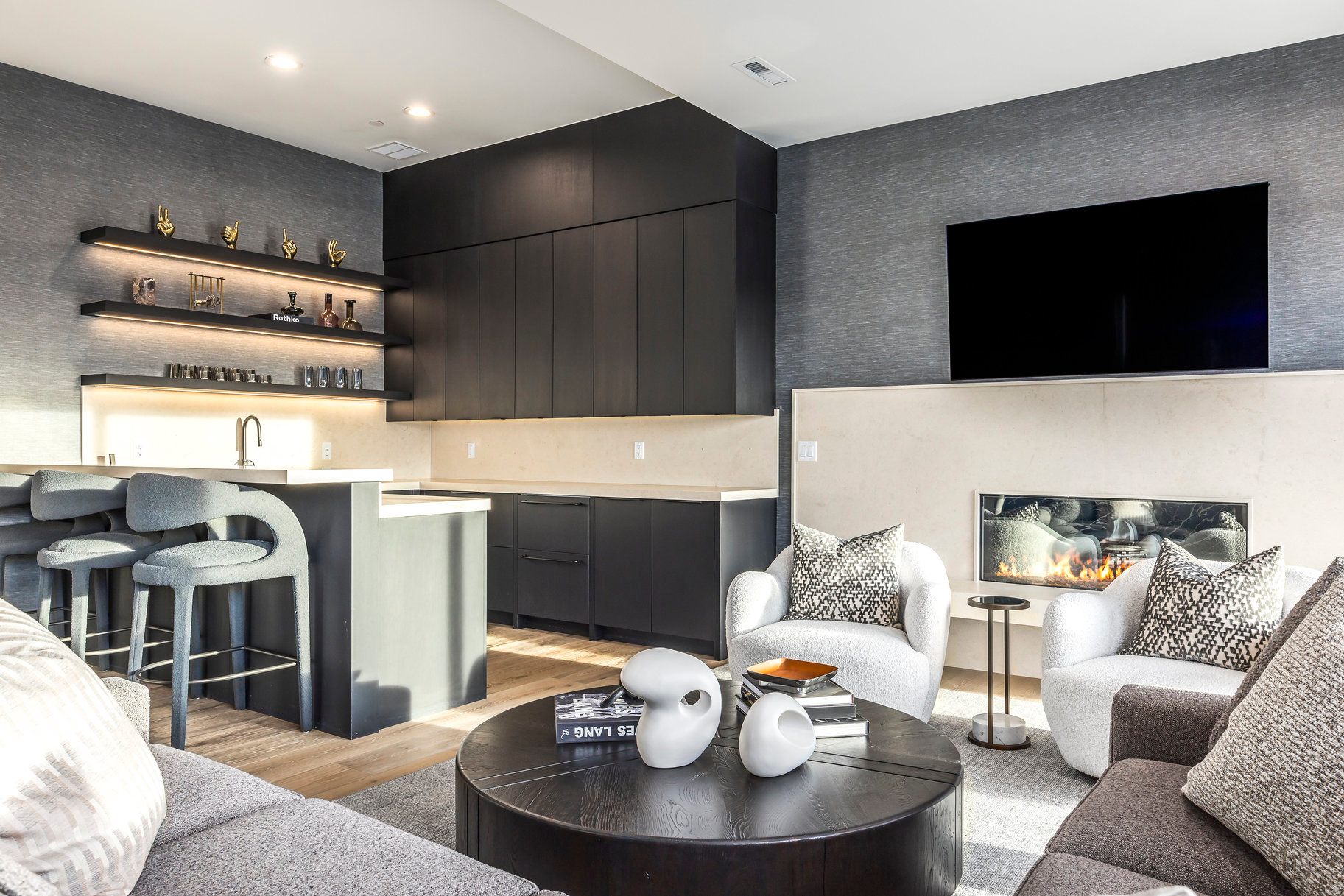 THE SUMMIT - Residential