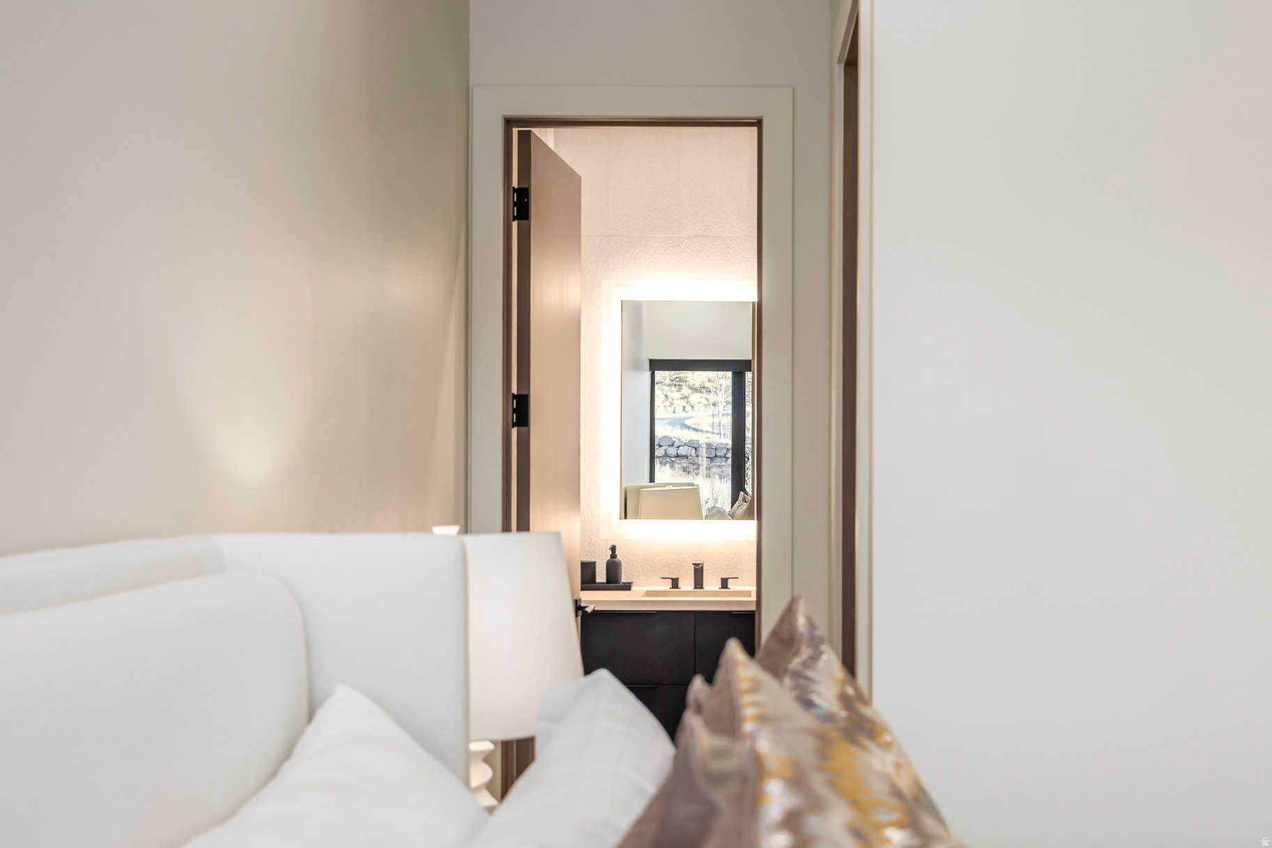 THE SUMMIT - Residential