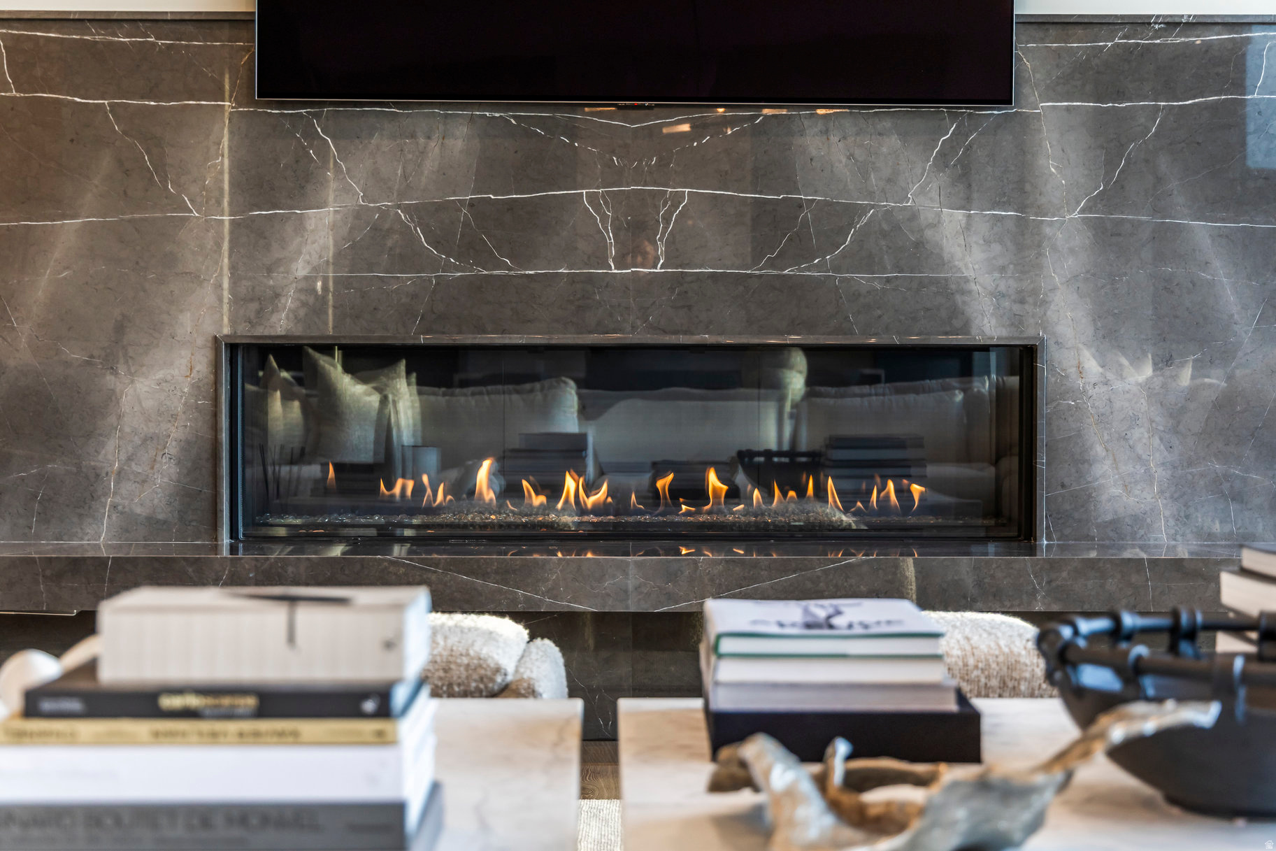 THE SUMMIT - Residential