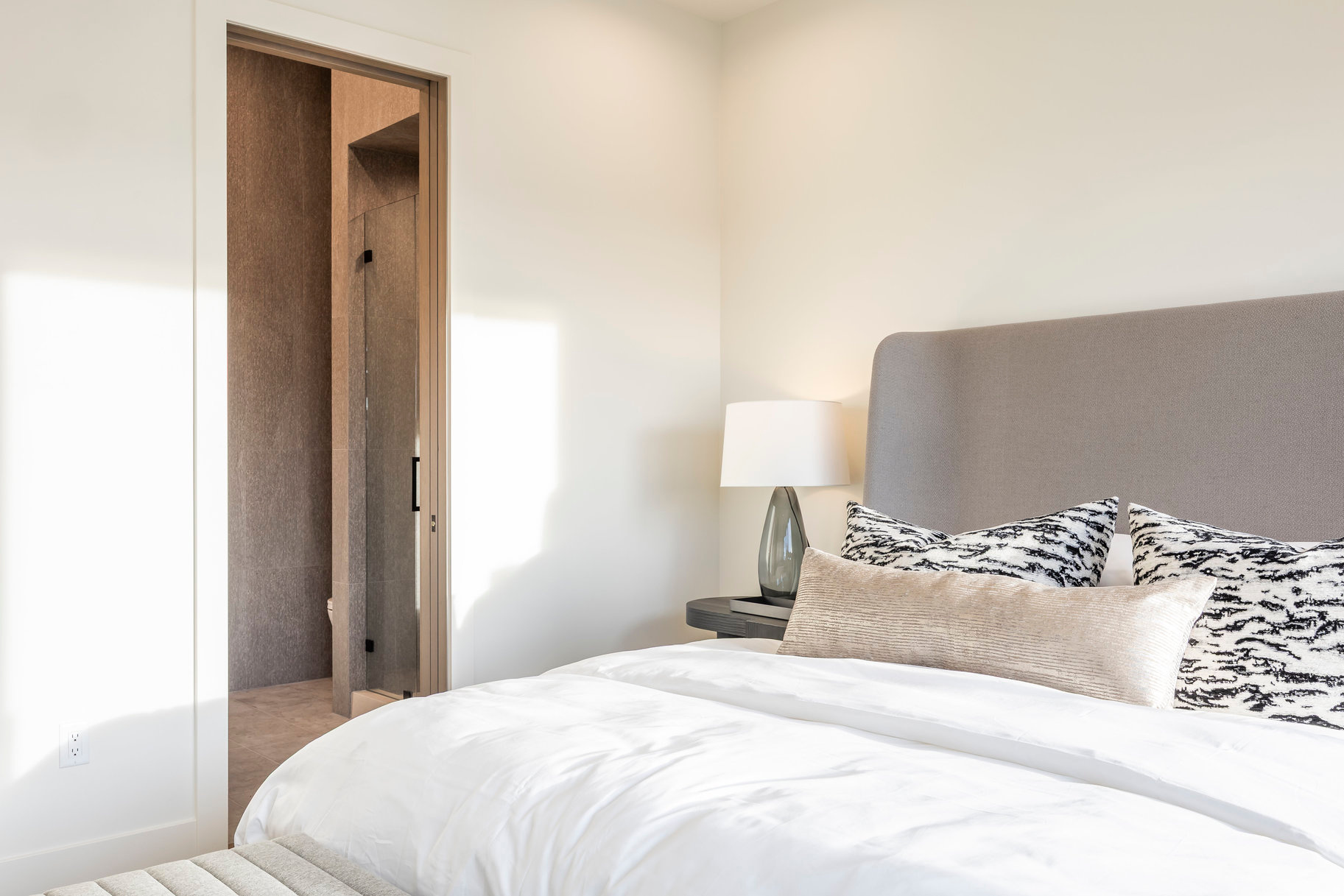 THE SUMMIT - Residential