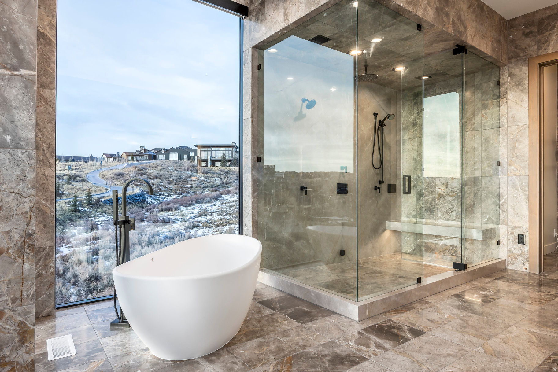 THE SUMMIT - Residential