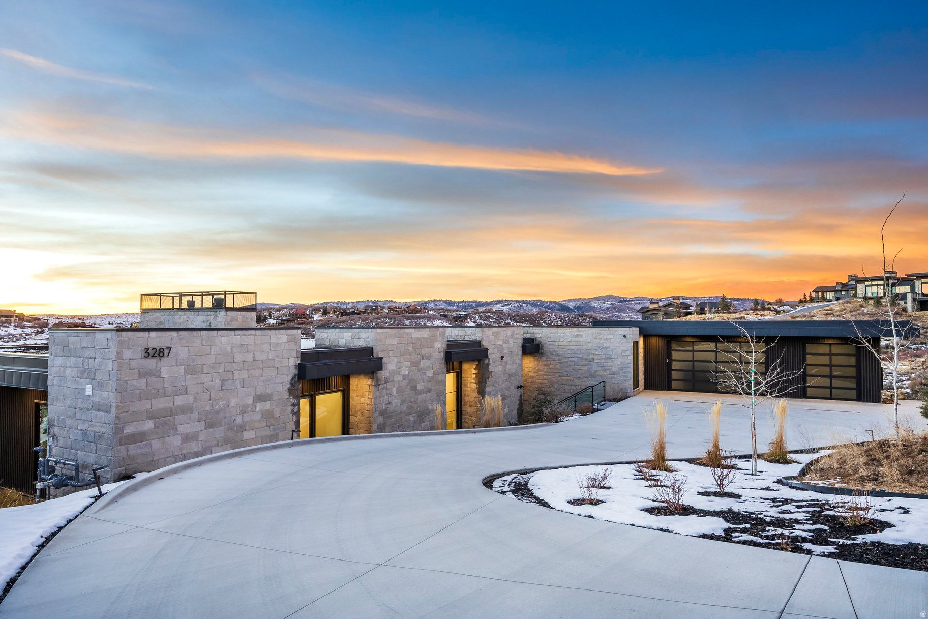 THE SUMMIT - Residential