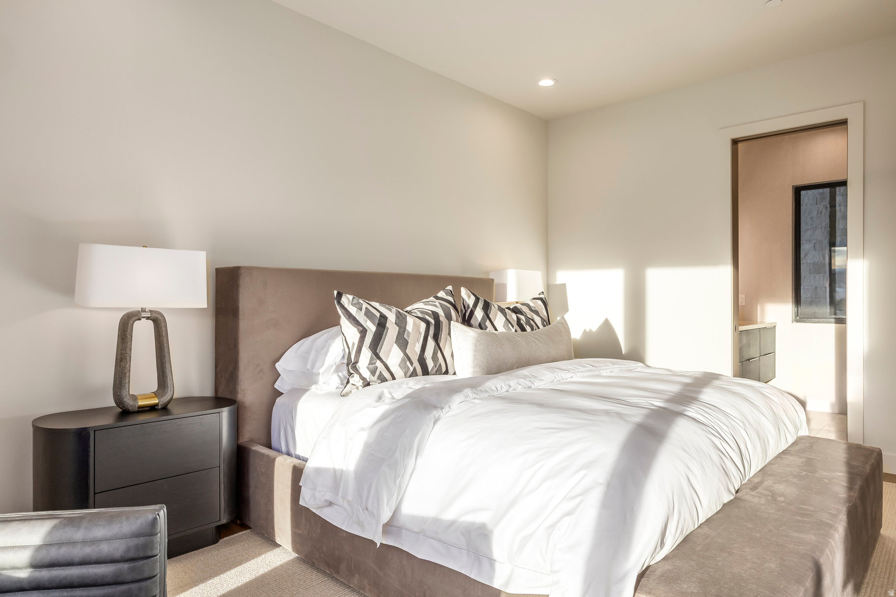 THE SUMMIT - Residential