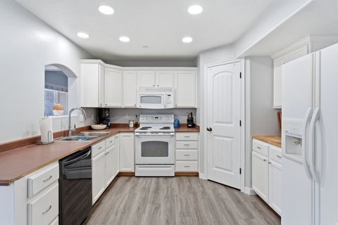 Tiny photo for 3812 E ROCK CREEK RD #8, Eagle Mountain, UT 84005 (MLS # 2138631)