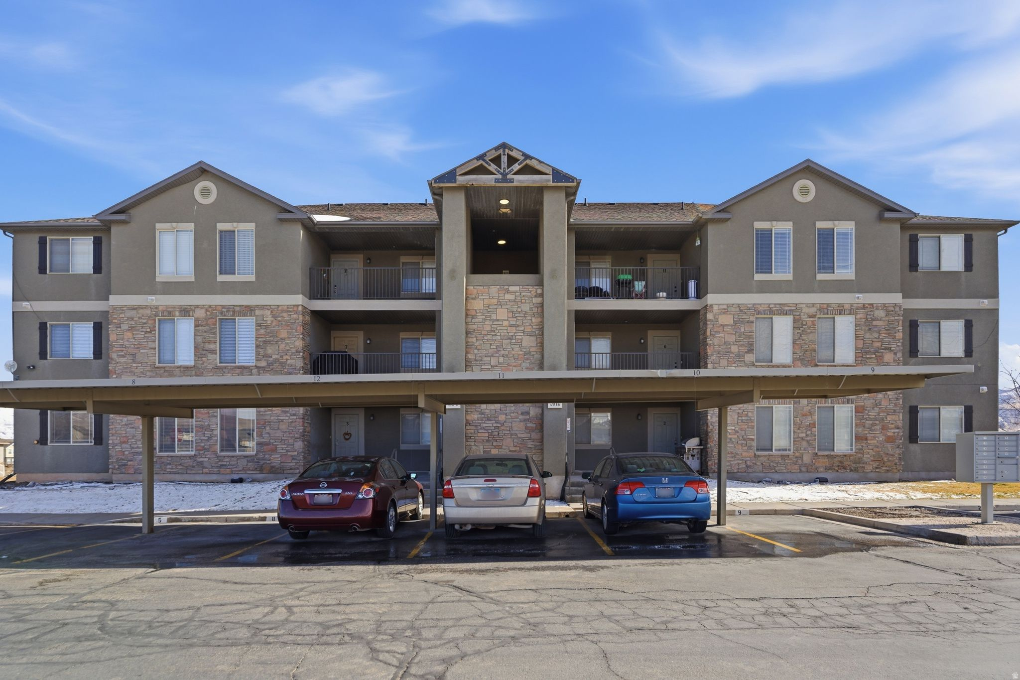 PLUM CREEK CONDO - Residential