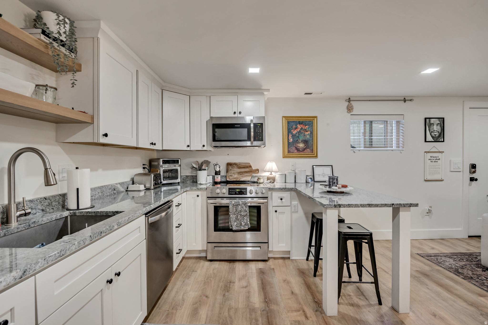 CONNELLY HEIGHTS - Residential