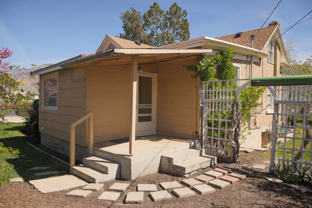 Photo of 206 S 300 W, Brigham City, UT 84302 (MLS # 2149642)