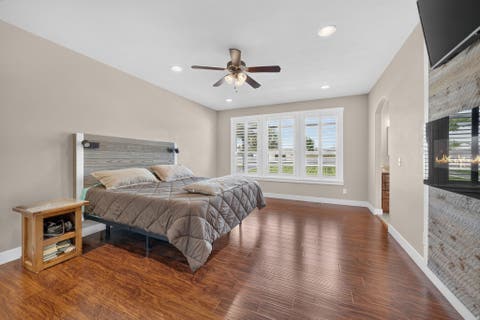 Tiny photo for 278 E LARSEN LN, Harrisville, UT 84404 (MLS # 2180679)