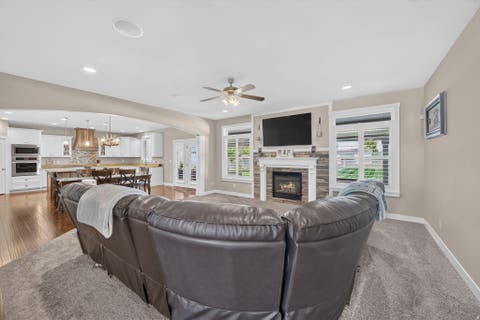 Tiny photo for 278 E LARSEN LN, Harrisville, UT 84404 (MLS # 2180679)