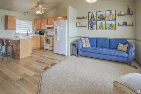 Tiny photo for 2117 W 1275 S, Syracuse, UT 84075 (MLS # 2118299)