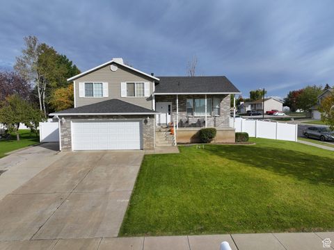 Photo of 2117 W 1275 S, Syracuse, UT 84075 (MLS # 2118299)