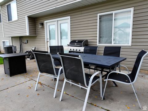 Tiny photo for 2117 W 1275 S, Syracuse, UT 84075 (MLS # 2118299)