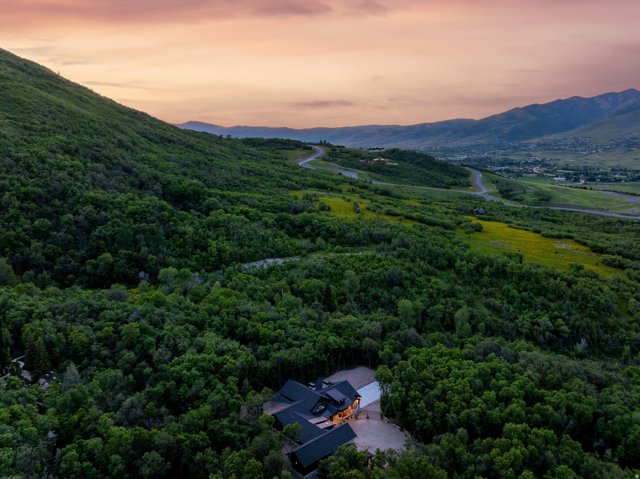 PINEVIEW OVERLOOK - Residential