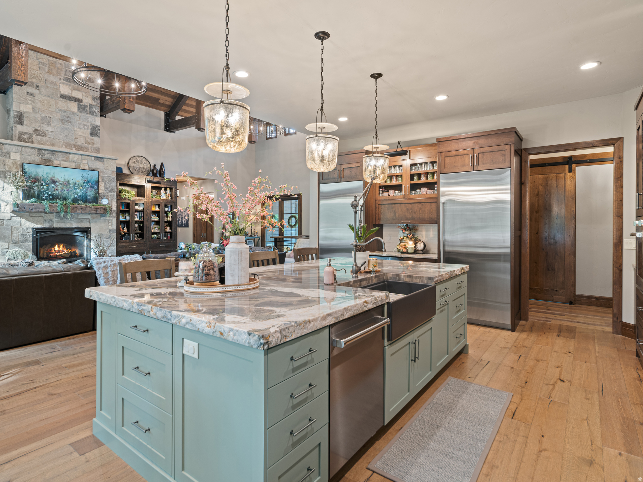 PINEVIEW OVERLOOK - Residential