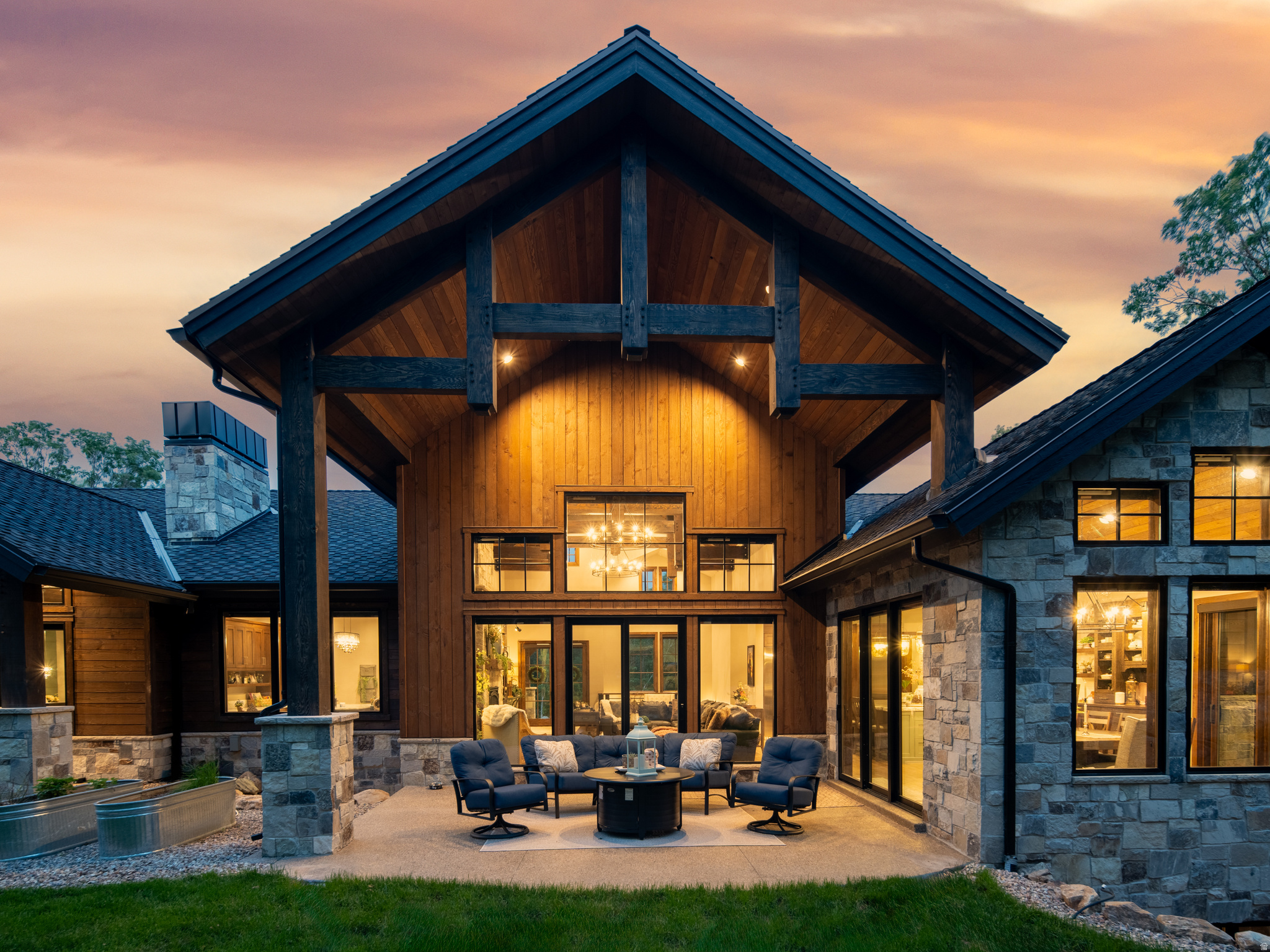 PINEVIEW OVERLOOK - Residential