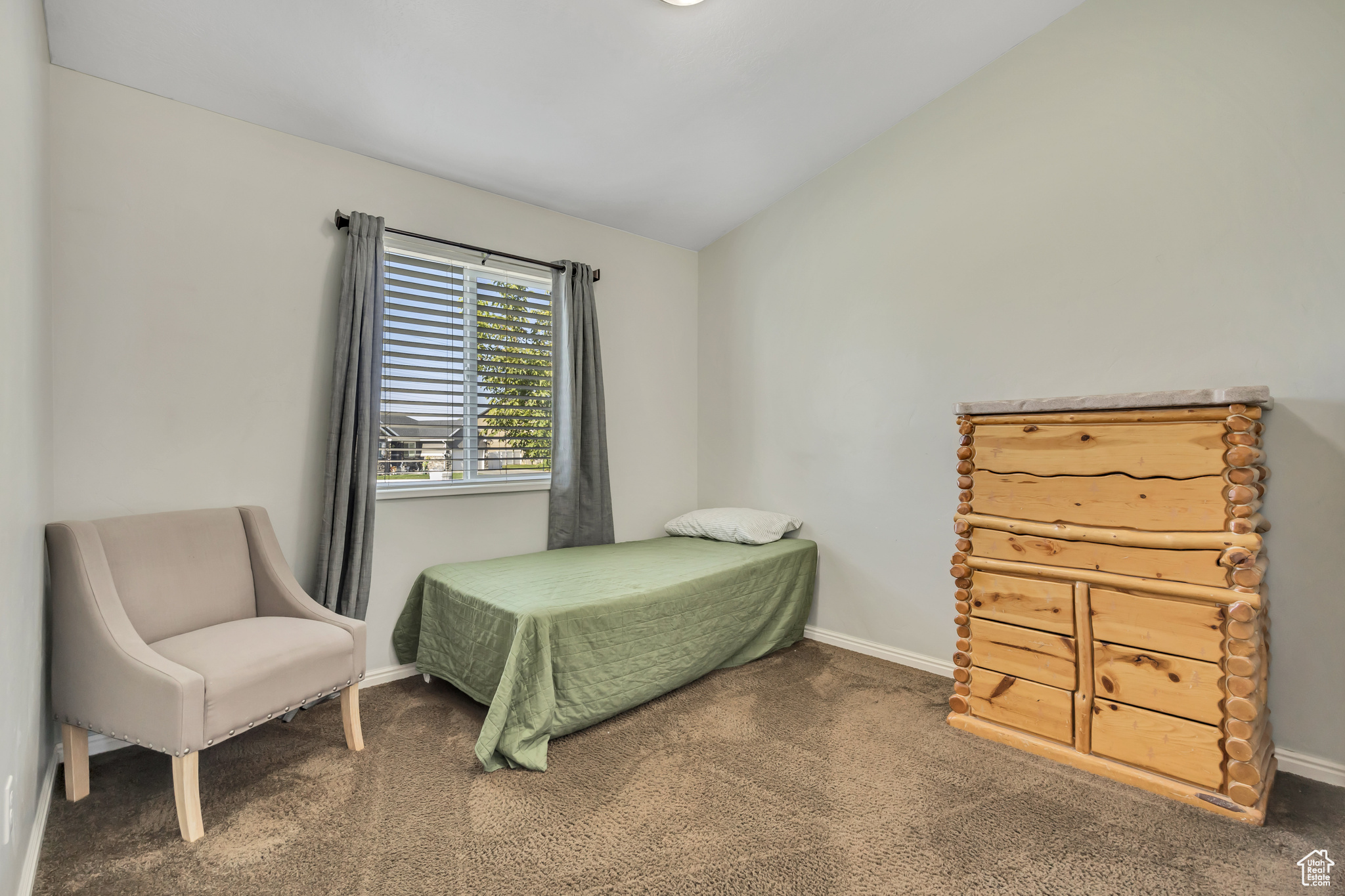 CLIFFORD PARK - Residential