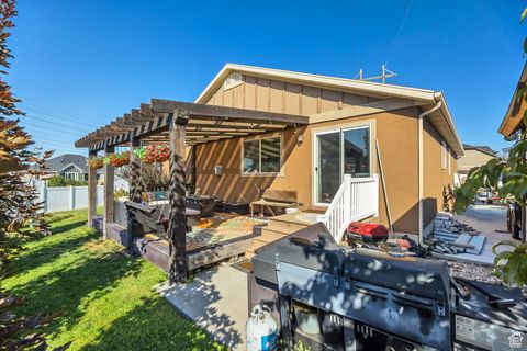 Tiny photo for 1097 W 850 S, Clearfield, UT 84015 (MLS # 2116609)