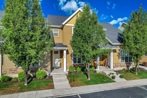 Townhouse For Sale - 7176 S Beamon St<br/> West Jordan, UT 84084