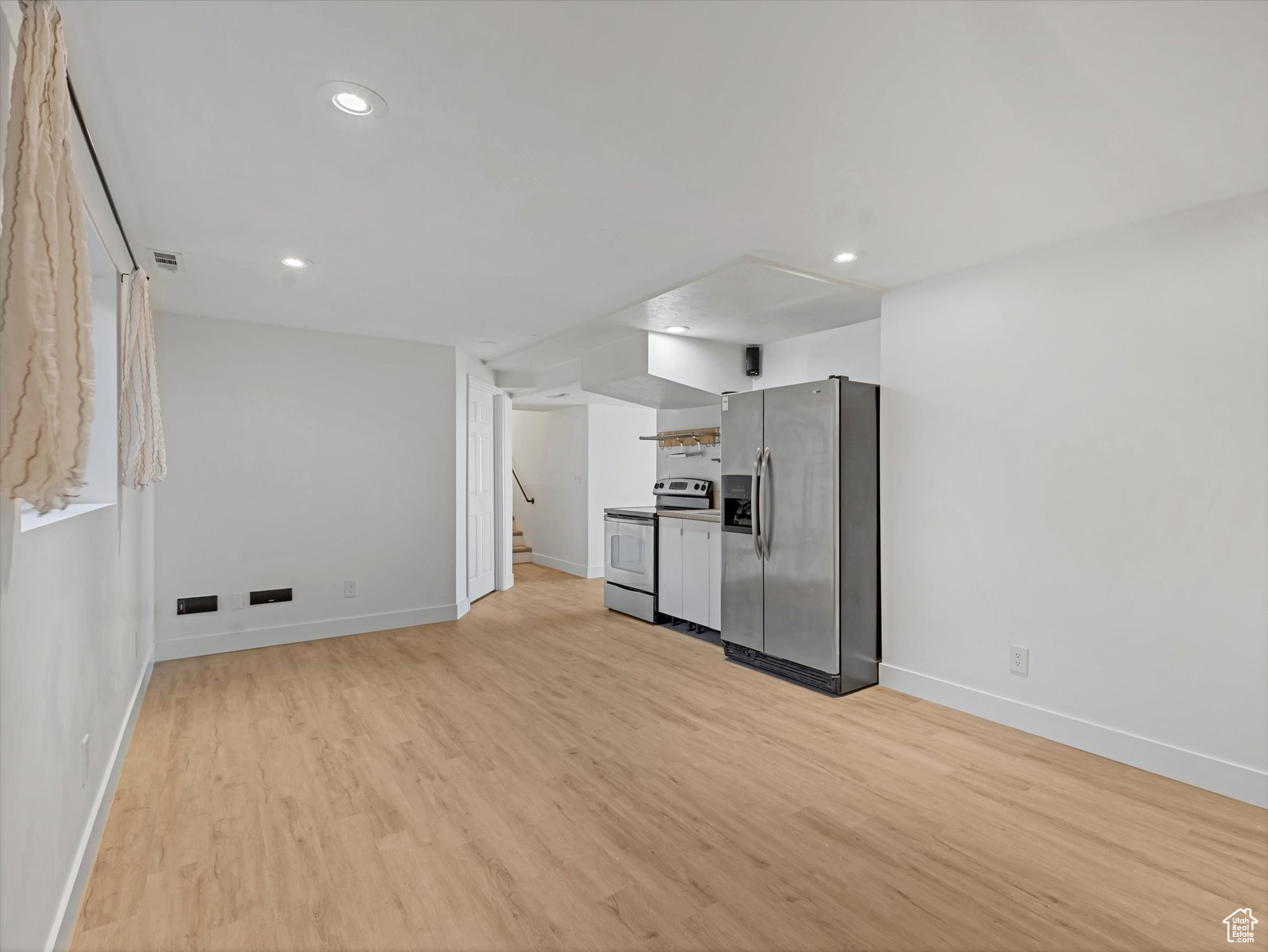 GOLDEN HILLS - Residential