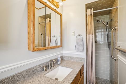 Tiny photo for 11243 S BLAKE CIR W, South Jordan, UT 84095 (MLS # 2147764)