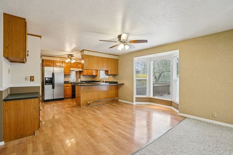 Tiny photo for 11243 S BLAKE CIR W, South Jordan, UT 84095 (MLS # 2147764)