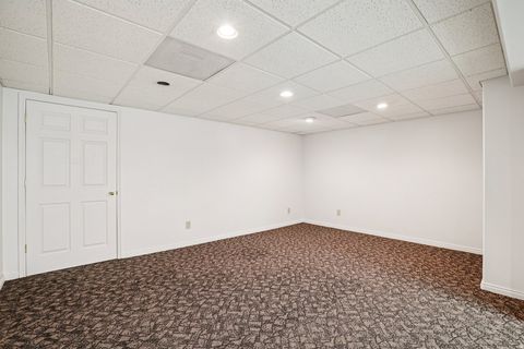 Tiny photo for 11243 S BLAKE CIR W, South Jordan, UT 84095 (MLS # 2147764)