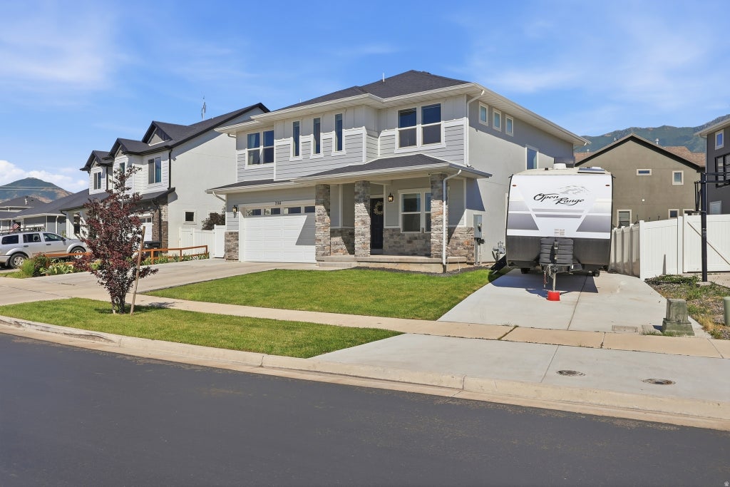 Photo of 2104 E HERITAGE DR, Spanish Fork, UT 84660 (MLS # 2169472)